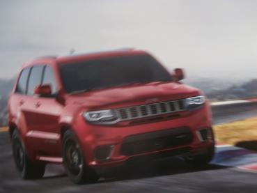 Jeep Grand Cherokee (WK2) 3.0L V6 3.6L V6 5.7 V8 6.4L V8 6.2V8 HEMI Prospekt Großformat Juli 2018
