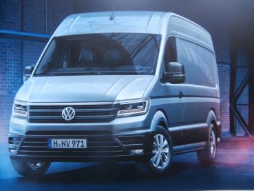 VW neue Crafter Prospekt Kasten Kombi Pritsche Fahrgestell 2017