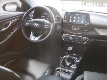 Hyundai i30 Fastback Prospekt Januar 2018