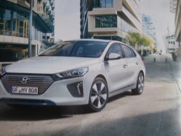 Hyundai Ioniq Hybrid & Plug-in-Hybrid Prospekt August 2017