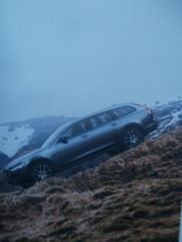 Volvo V90 T8 Twin Engine AWD T6 AWD T5 T4 D5 AWD D4 AWD D4 D3 AWD D3 +R Design +Inscription