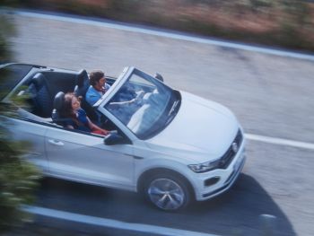 VW T-Roc (Typ A1) Cabriolet Prospekt März 2020 +R-Line +Design-Paket Black Style