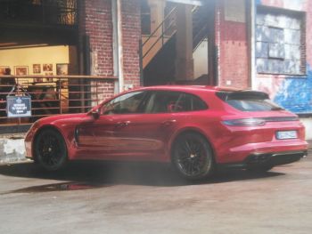 Porsche Panamera GTS +Sport Turismo Oktober 2018