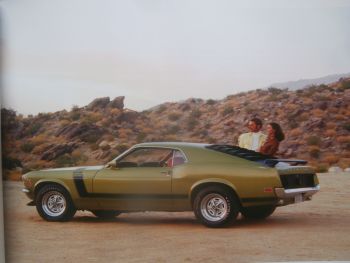 Autoworld Brussels American Dream Cars and Bikes Buick Electra +Cadillac +Chevrolet +C1 Chrysler +Ford+Edsel