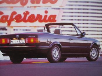 BMW 325i Cabrio E30 Prospekt März 1985