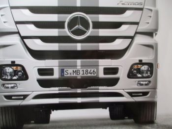 Mercedes Benz Actros Limited Edition Black Liner & White Liner 9/2010