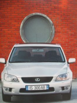Lexus IS200 IS300 +SportCross Buch 12/2001