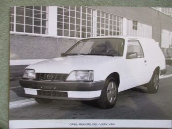 Opel Rekord E Delivery Van Pressefoto