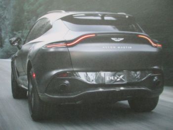 Aston Martin DBX +707 +Q Buch Deutsch 2022