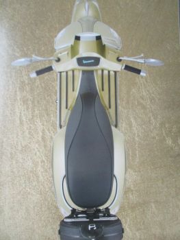 Vespa 75 Jahre Prospekt März 2021