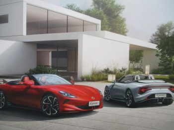 MG Cyberster Trophy +GT Katalog März 2025 NEU