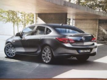 Opel Astra Typ J +Black Roof Edition Juni 2014 Prospekt