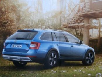 Skoda Octavia Scout Typ 5E Oktober 2014 NEU