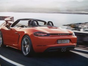 Porsche 718 Boxster Buch Januar 2016 NEU