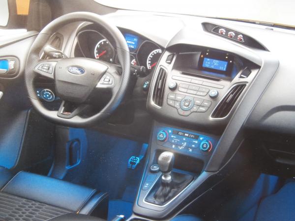 Ford Focus +ST +RS Prospekt Dezember 2016