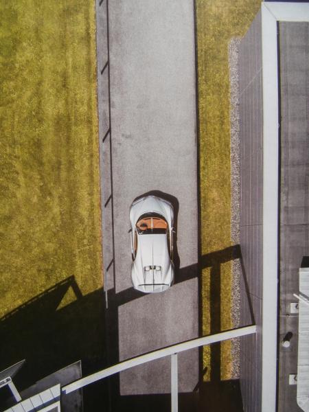 Robb Report Bugatti Chrion, Karl Lagerfeld, Luxusmarken Deutsche Erstausgabe