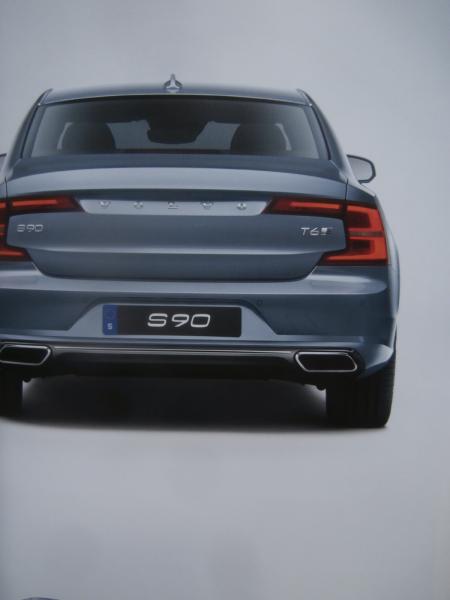 Volvo S90 Limousine T5 T6 AWD +T8 Plug-in Hybrid D3 D4 +AWD D5 AWD +R-Design Januar 2017