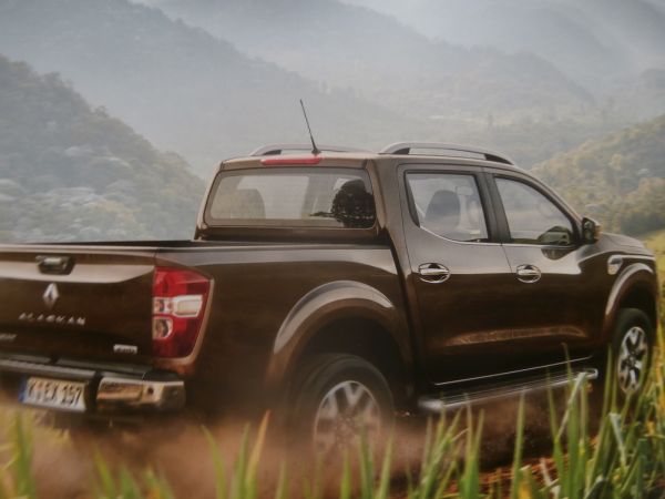 Renault Alaskan dCi 160 dCi 190 Twin-Turbo 4x2 4x4 Katlog August 2017
