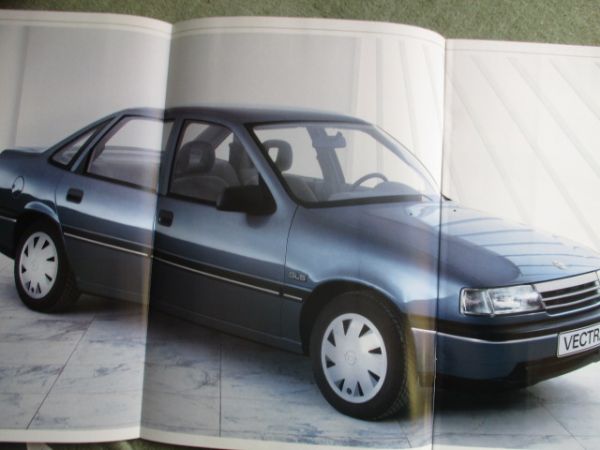 Opel Vectra A Katalog GL GLS CD 4x4 55kw 65kw +85kw Katalysator 1.7d 42kw Katalog September 1988