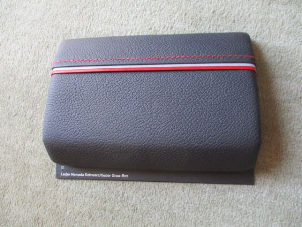 BMW Leder Nevada Scharz/Keder Grau-Rot Muster ca. 10x15cm Format