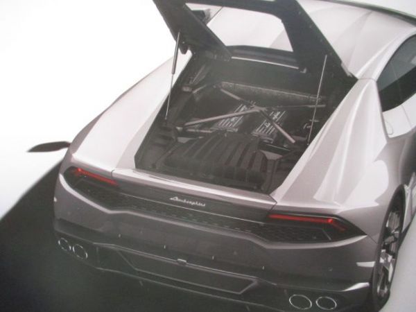 Lamborghini Huracan Buch Dezember 2014
