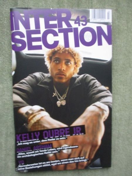 Intersection Nr.43 Mercedes Benz SL R129,Porsche Macan S,Bentley Continental GT Speed,De Lorean DMC-12,