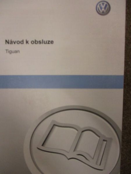 VW Tiguan (5N) Návod k obsluze Tschechisch Mai 2012 Bordbuch