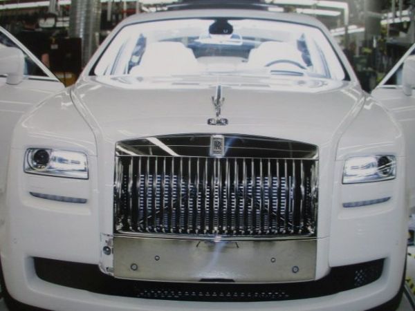 Roll-Royce Motor Cars Luxury Edition +Phantom V VII +Ghost +Drophead +Bespoke +Year of the Dragon
