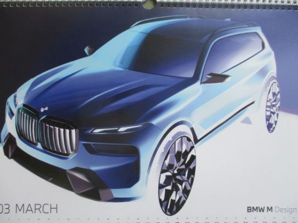 BMW Design Wandkalender 35x43cm Format 2023