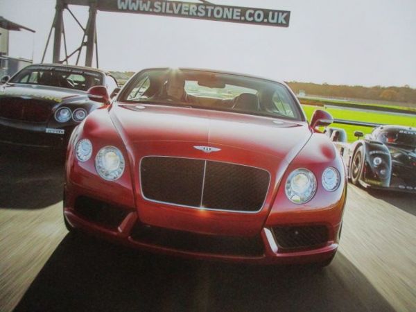 Bentley Let the experience begin Kalender 2015 44x59cm Format