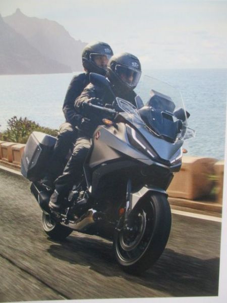 Honda NT1100 Prospekt 2/2022