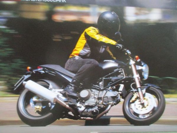 Ducati Monster 900 DARK Prospektblatt