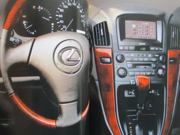 Lexus RX300 (XU1) Buch Juli 2002
