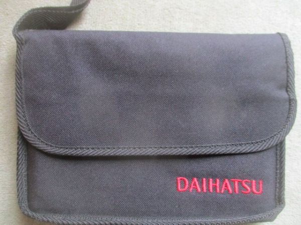 Daihatsu Bordbuchmappe Stoff