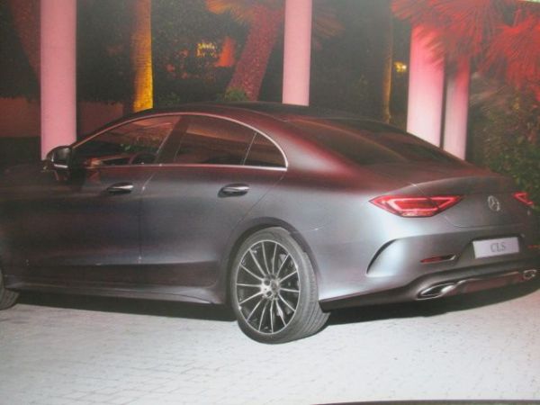 Mercedes Benz Risk an Affair