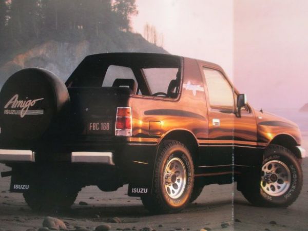 Isuzu Amigo 1990 Großformat Prospekt Englisch