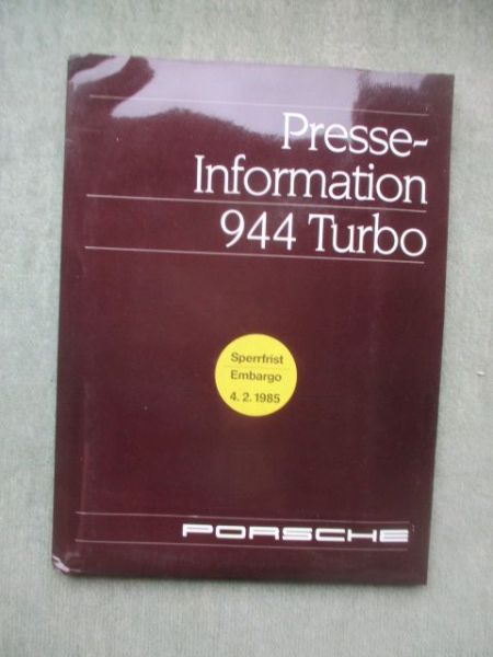 Porsche 944 Turbo November 1984