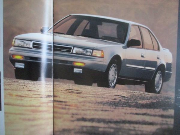 Nissan Cars & Trucks USA 1988 Broschüre