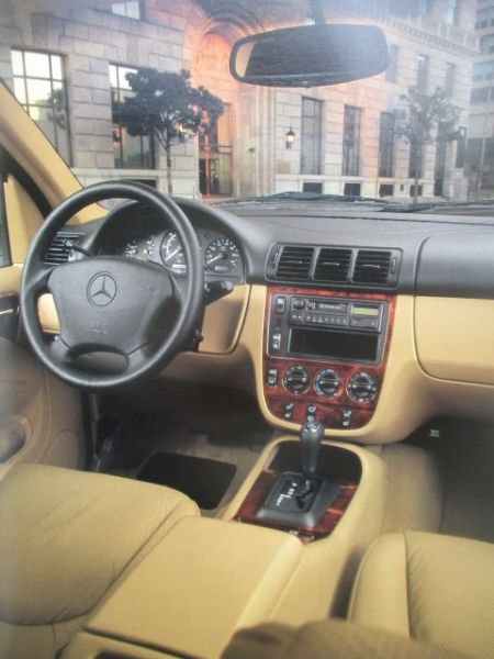 Mercedes Benz M-Klasse W163 Großformat USA Katalog 1997