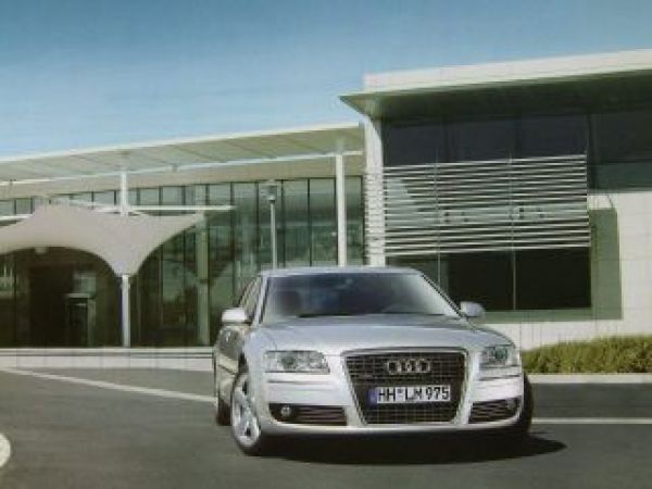 Audi A8 Blick nach Vorn Großformat Prospekt Mai 2005 NEU