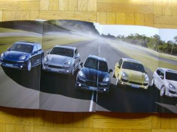 Porsche Cayenne (957) Buch August 2010 NEU