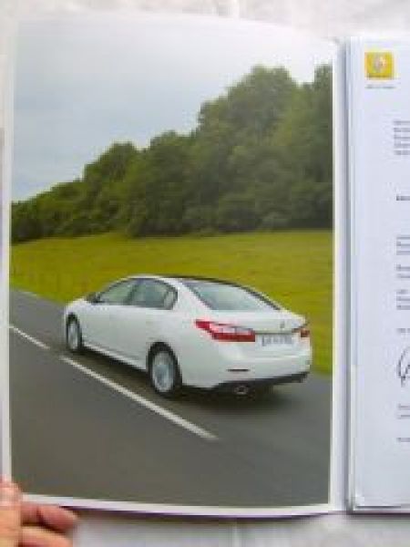 Renault Latitude Pressemappe November 2010 +CD