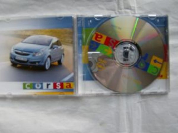 Opel Corsa D Presse CD mit the mons Kuscheltier