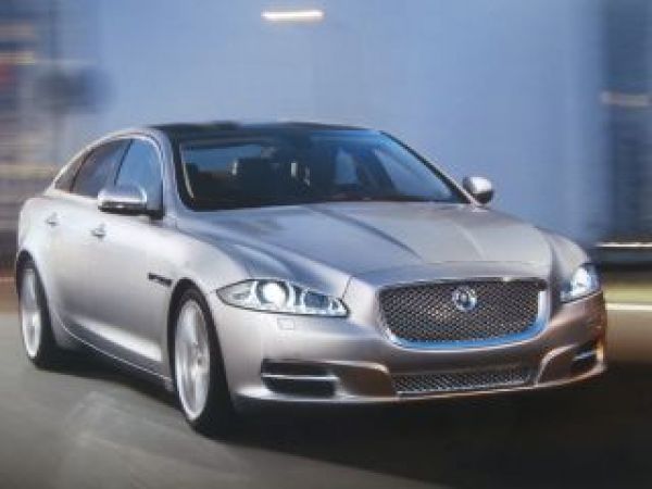 Jaguar XJ +XJR August 2013 Prospekt NEU
