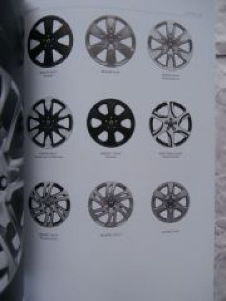 Volvo XC70 + inscription Prospekt Mai 2014 NEU