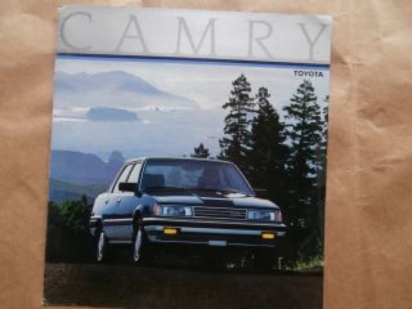 Toyota Camry Prospekt USA Großformat Januar 1986