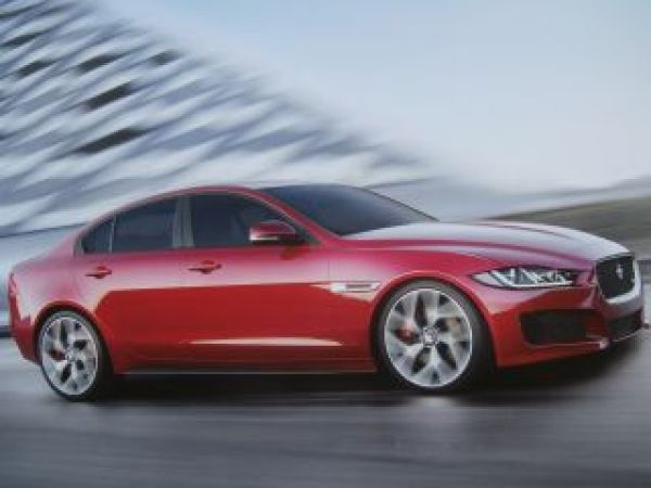 Jaguar Modellübersicht XE XF F-Type Coupé +Cabriolet XJ F-Pace