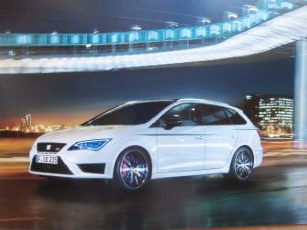 Seat Leon ST Cupra Prospekt April 2015 NEU