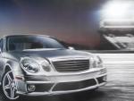 Mercedes Benz E-Class 2009 Sedan and Wagon E350 E320 BlueTEC E550 +E63 AMG W211 USA Carbrochure