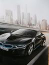 BMW i8 (i12) Prospekt +Louis Vuitton Gepäckserie März 2016 NEU